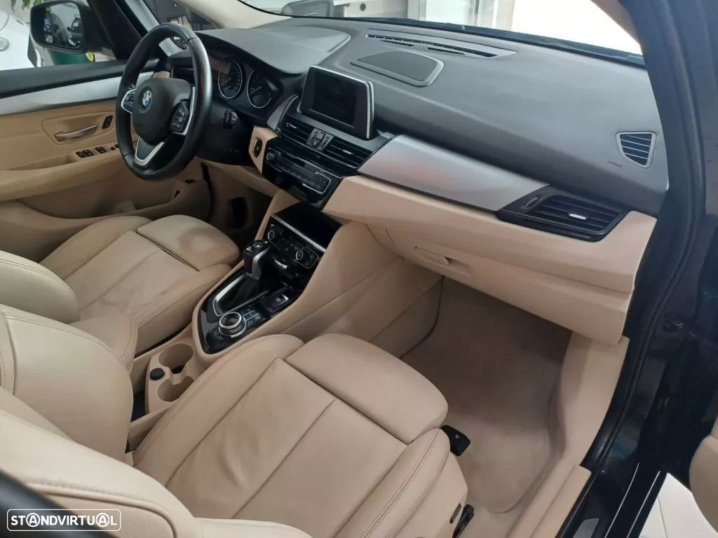 BMW 225xe Active Tourer Line Luxury - 23