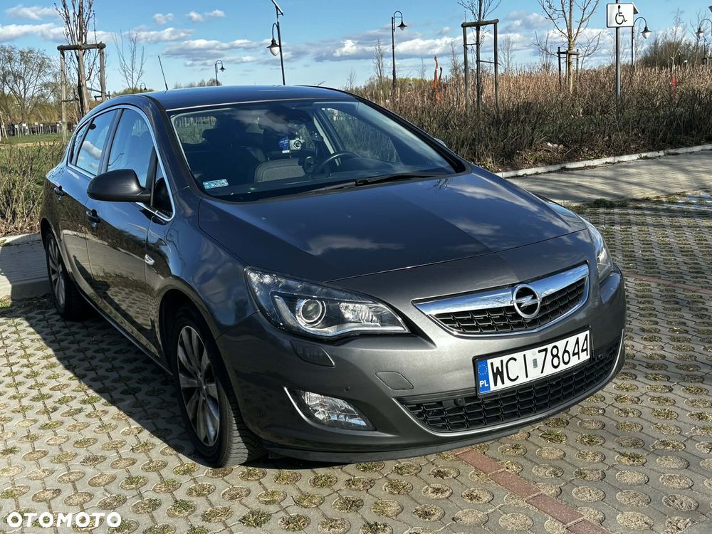 Opel Astra 1.4 T Enjoy S&S - 4