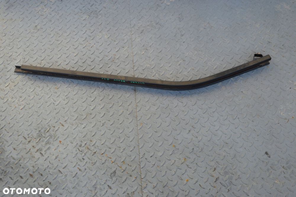 listwa prowadnica drzwi prawa renault trafic vivaro dolna 06r - 1