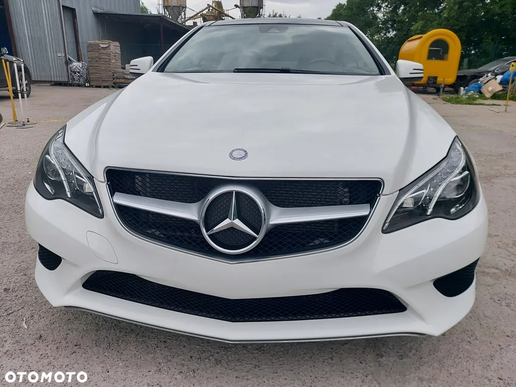 Mercedes-Benz Klasa E 400 Coupe 7G-TRONIC - 2