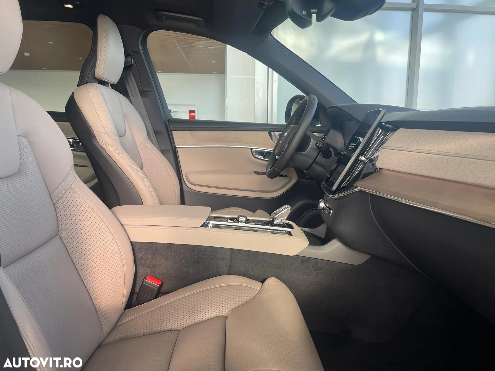 Volvo XC 90 Recharge T8 AWD Plus Dark - 9