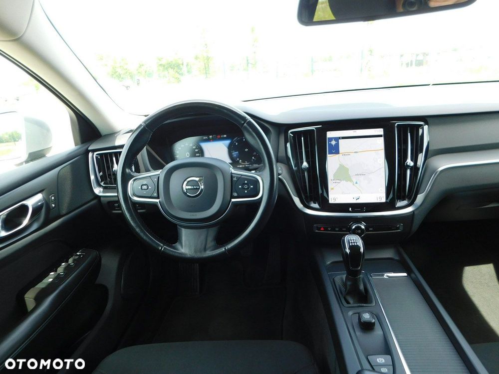 Volvo V60 D3 Momentum - 7