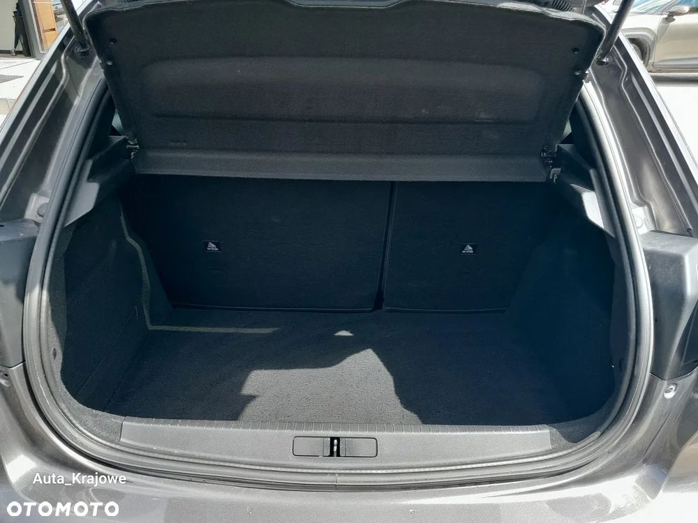 Peugeot 208 PureTech 100 EAT8 Allure - 28