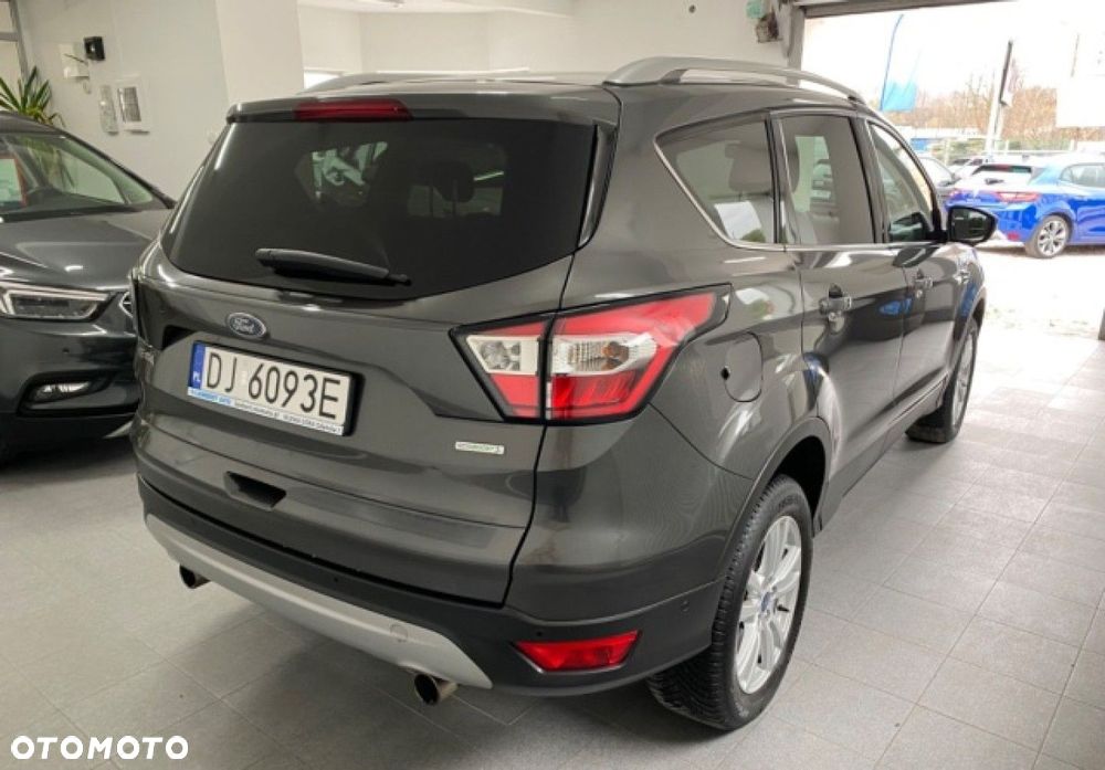 Ford Kuga - 3