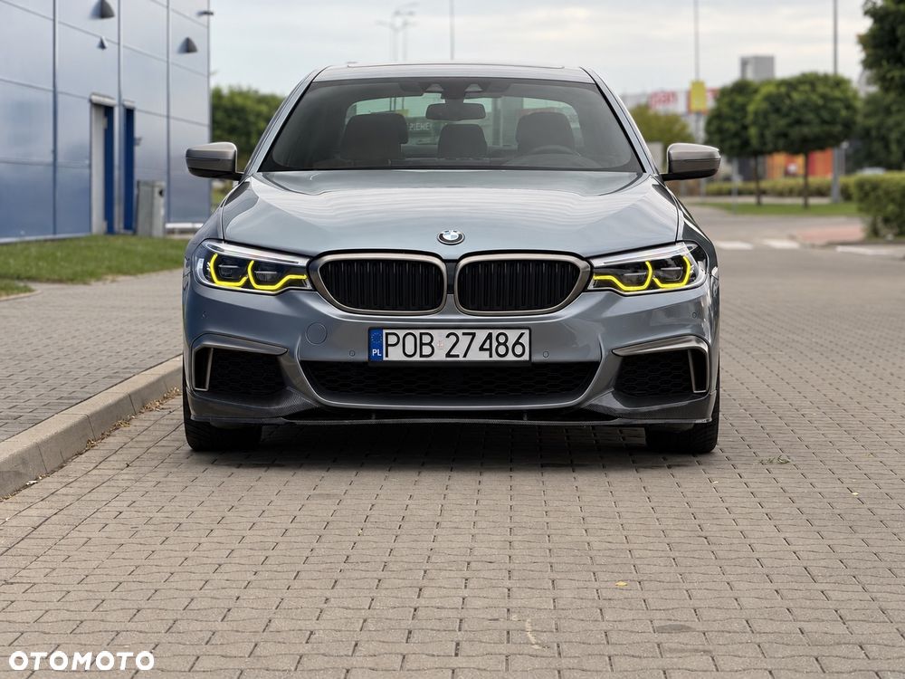 BMW Seria 5 M550i xDrive - 6