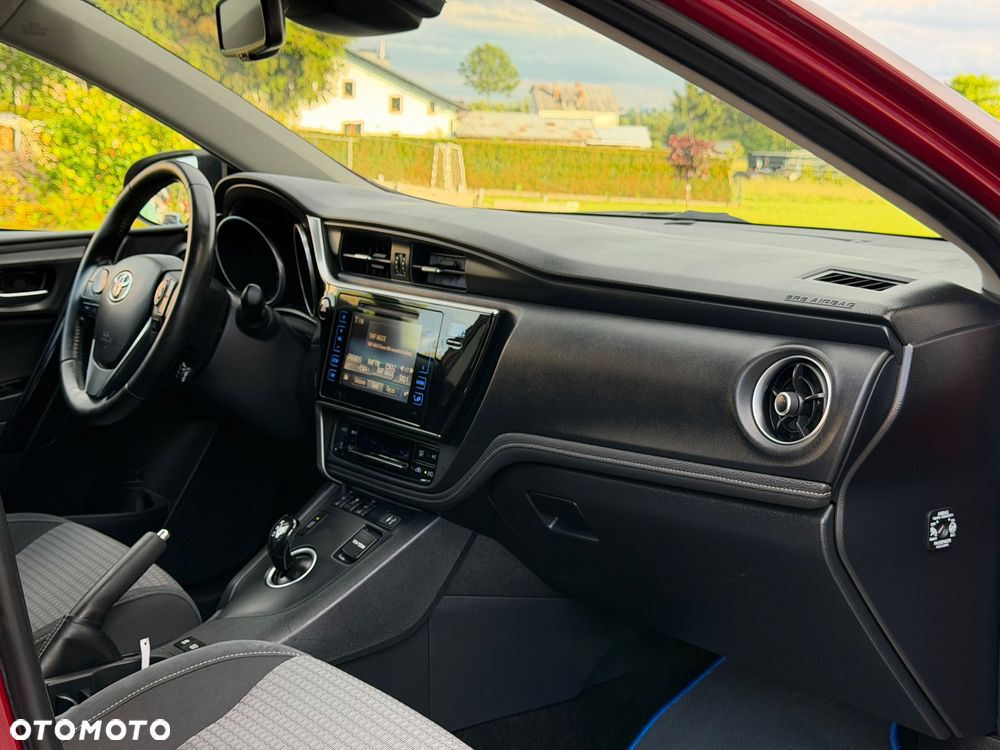 Toyota Auris 1.8 VVT-i Automatik Edition S+ - 26