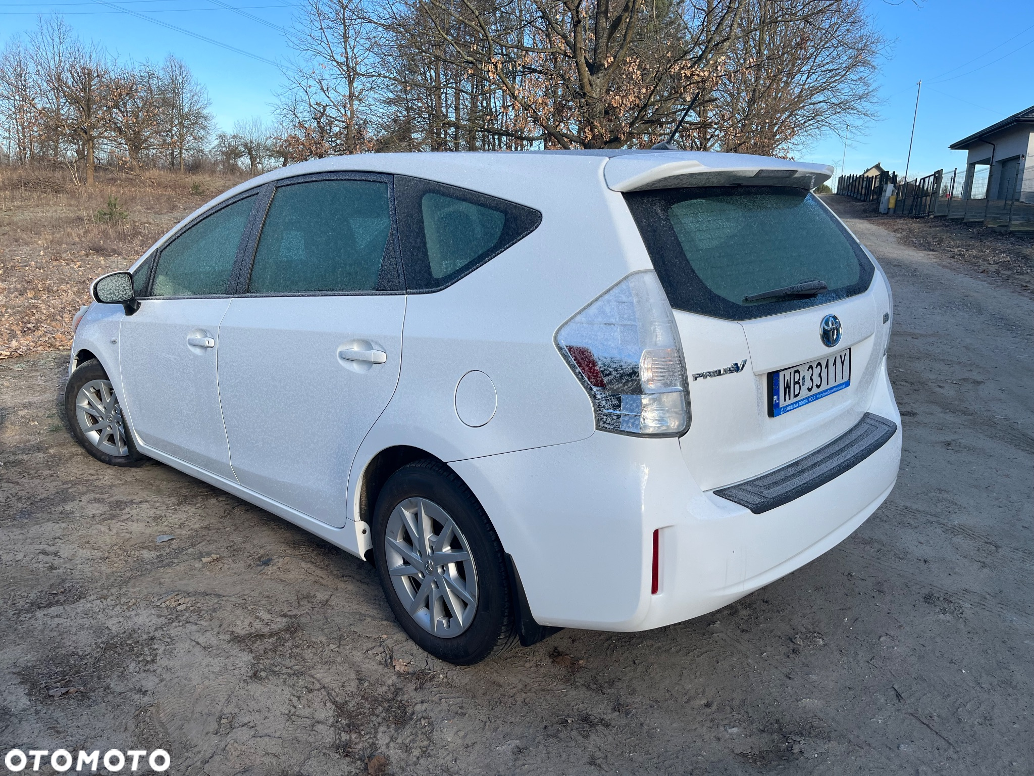 Toyota Prius+ (Hybrid) Comfort - 2