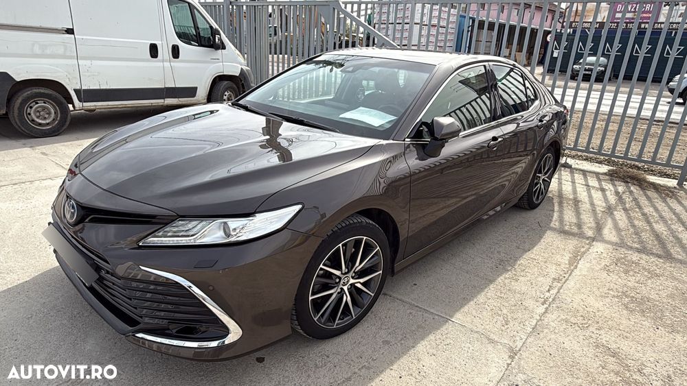 Toyota Camry 2.5 Dynamic - 1