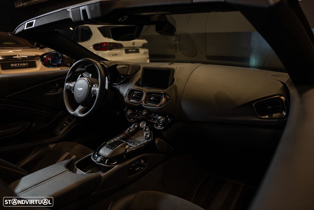 Aston Martin Vantage Roadster V8 - 15