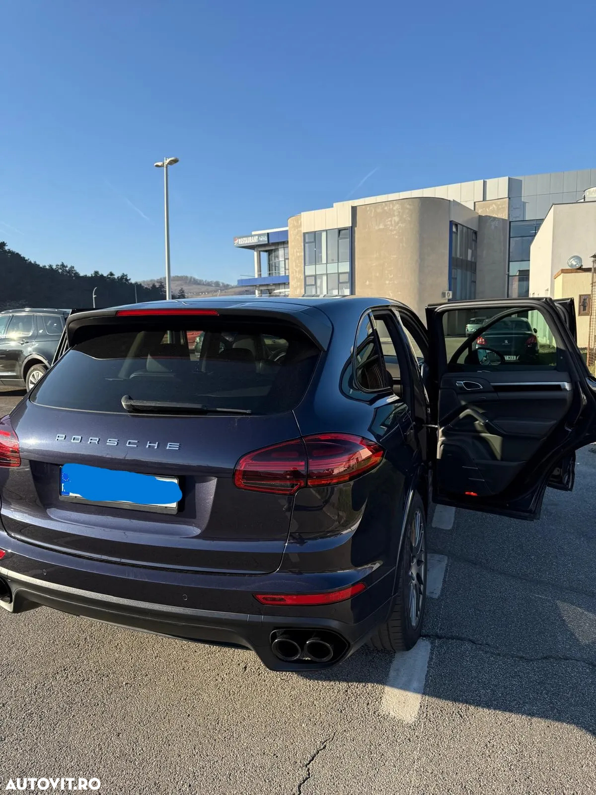 Porsche Cayenne Diesel Platinum Edition - 9