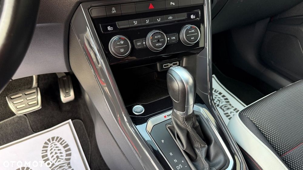 Volkswagen T-Roc - 32