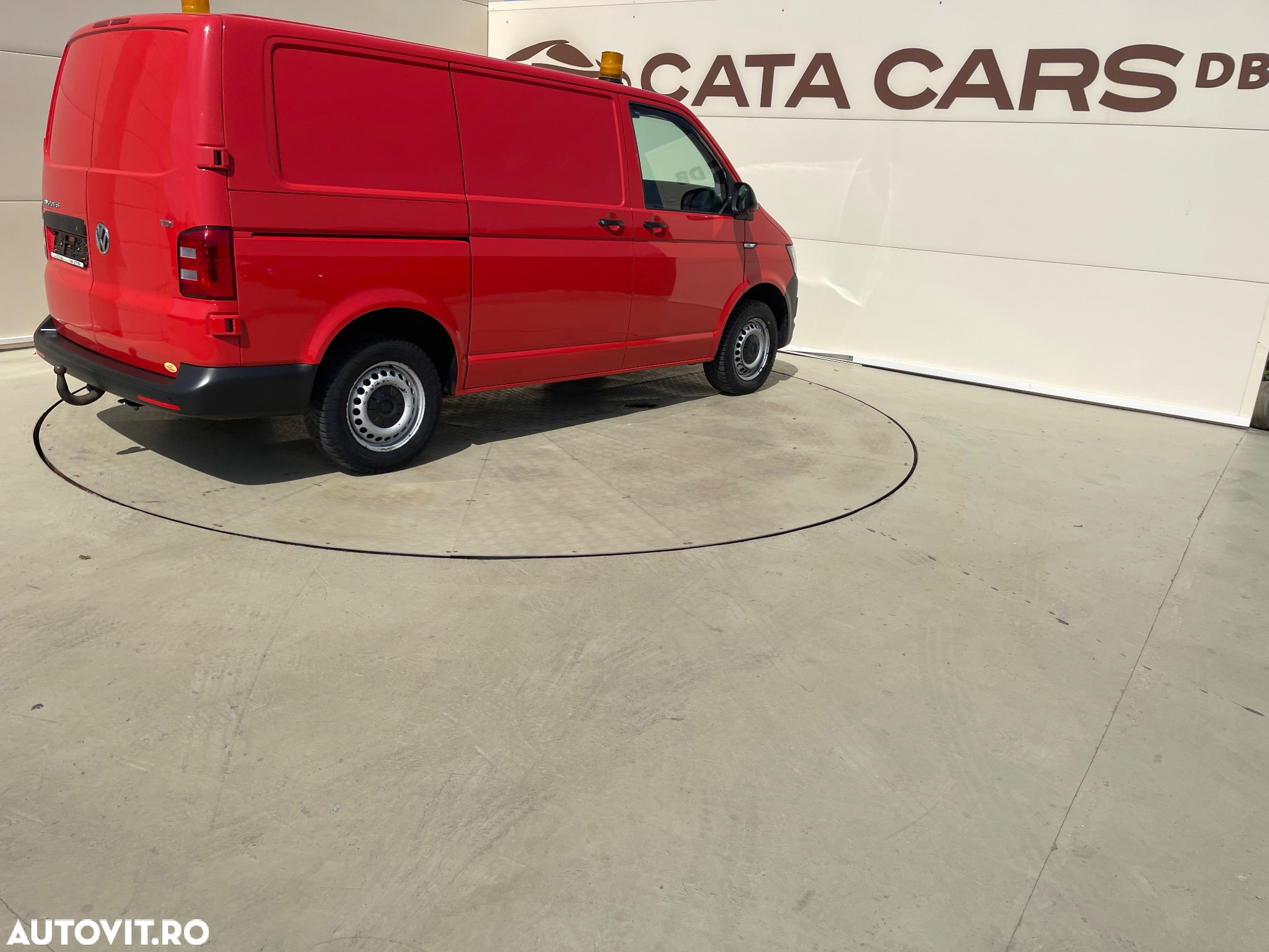 Volkswagen Transporter 2.0TDI  USI SPATE - 15