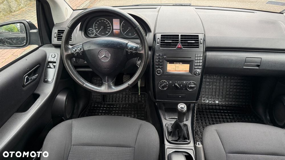 Mercedes-Benz Klasa A 160 BlueEFFICIENCY Elegance - 14