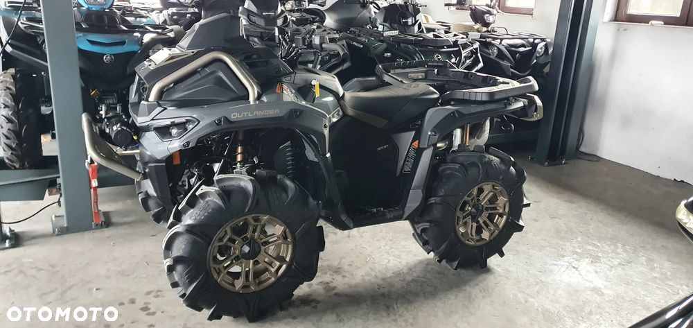 Can-Am Outlander - 2