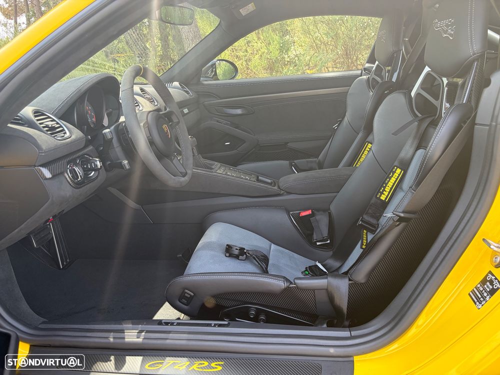 Porsche 718 Cayman GT4 RS - 17