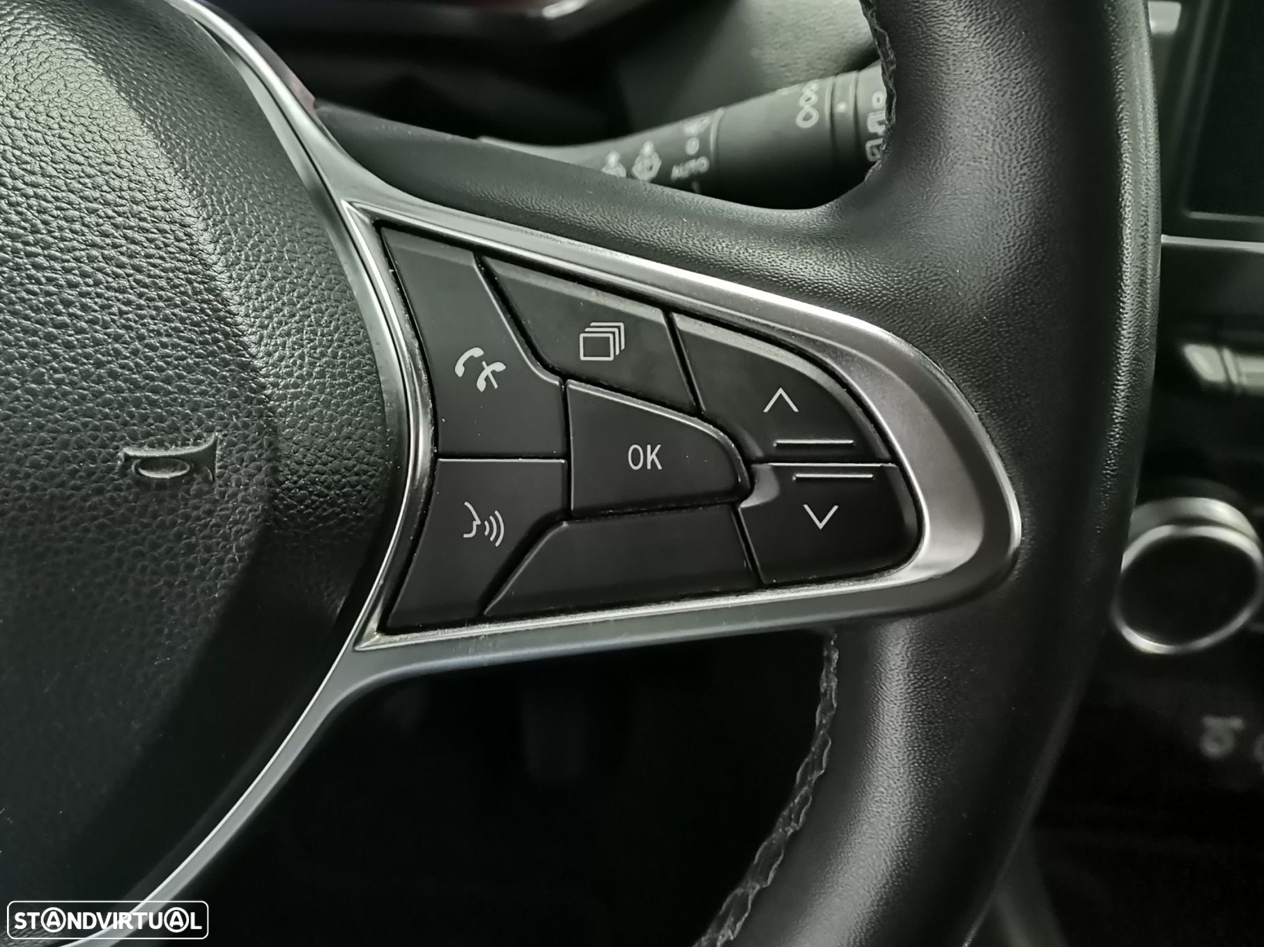 Renault Captur 1.0 TCe Exclusive - 24