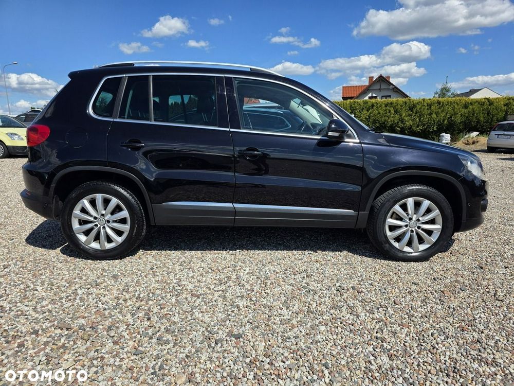 Volkswagen Tiguan 2.0 TDI DPF BlueMotion Technology Exclusive - 18