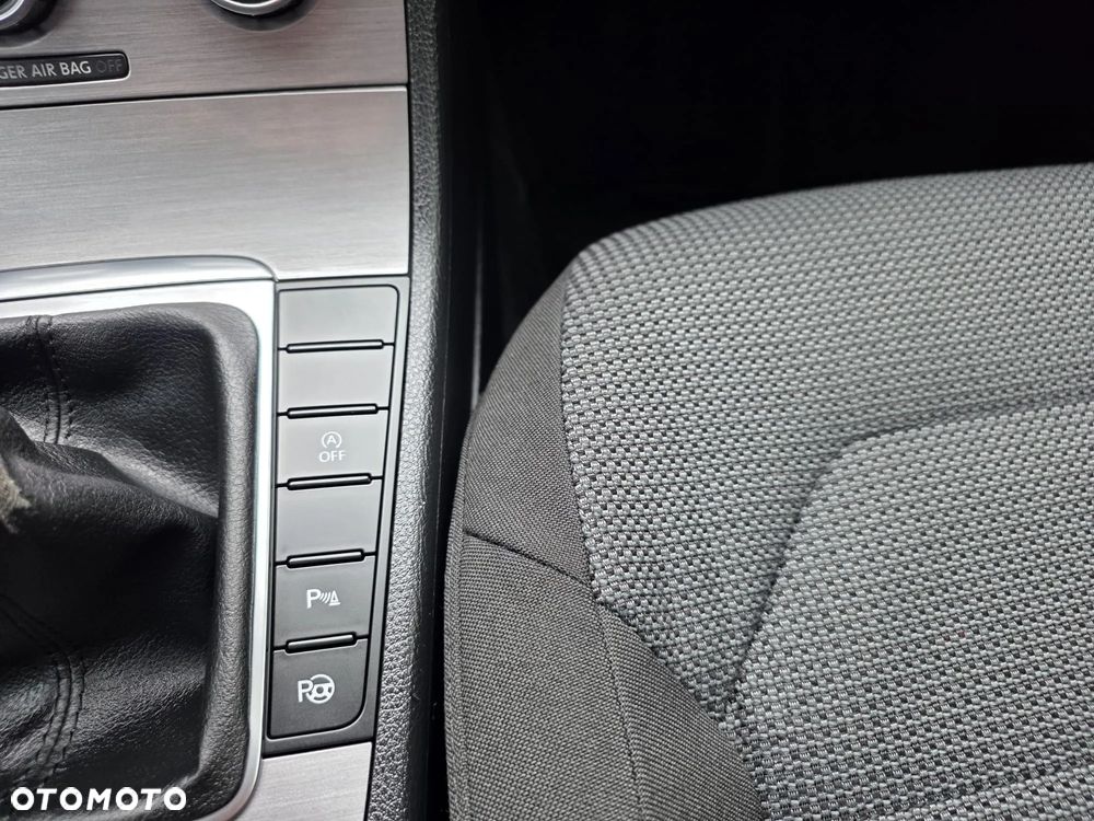 Volkswagen Passat Variant 2.0 TDI DPF Comfortline - 26