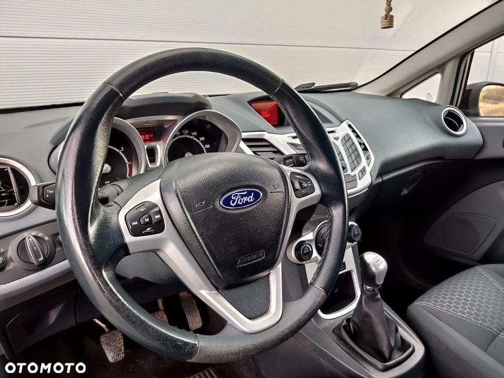 Ford Fiesta 1.4 Titanium EU5 - 16