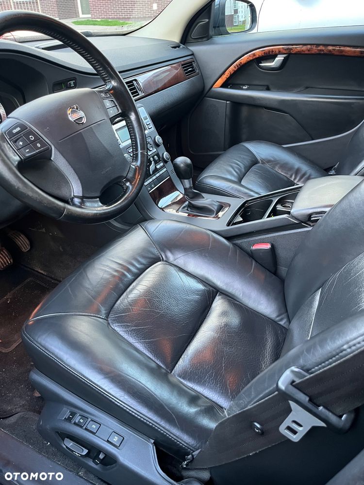 Volvo V70 2.0D Summum - 18