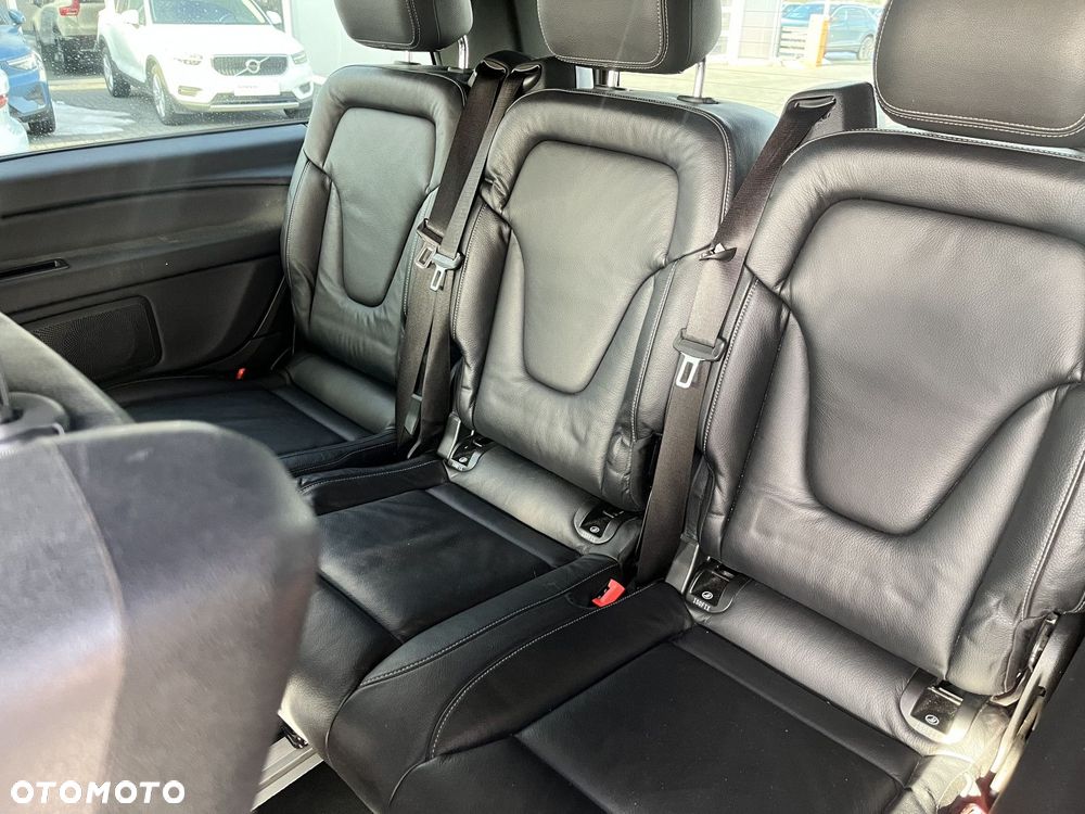 Mercedes-Benz Klasa V - 20