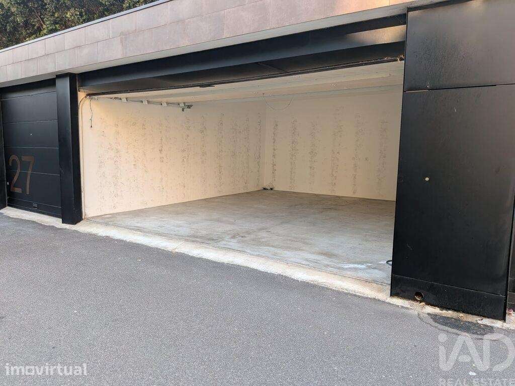 Parque de Estacionamento / Garagem / Box em Perafita, Lavra e Santa Cr - Grande imagem: 3/6