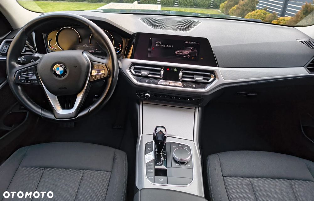 BMW Seria 3 320i Sport Line Shadow - 18