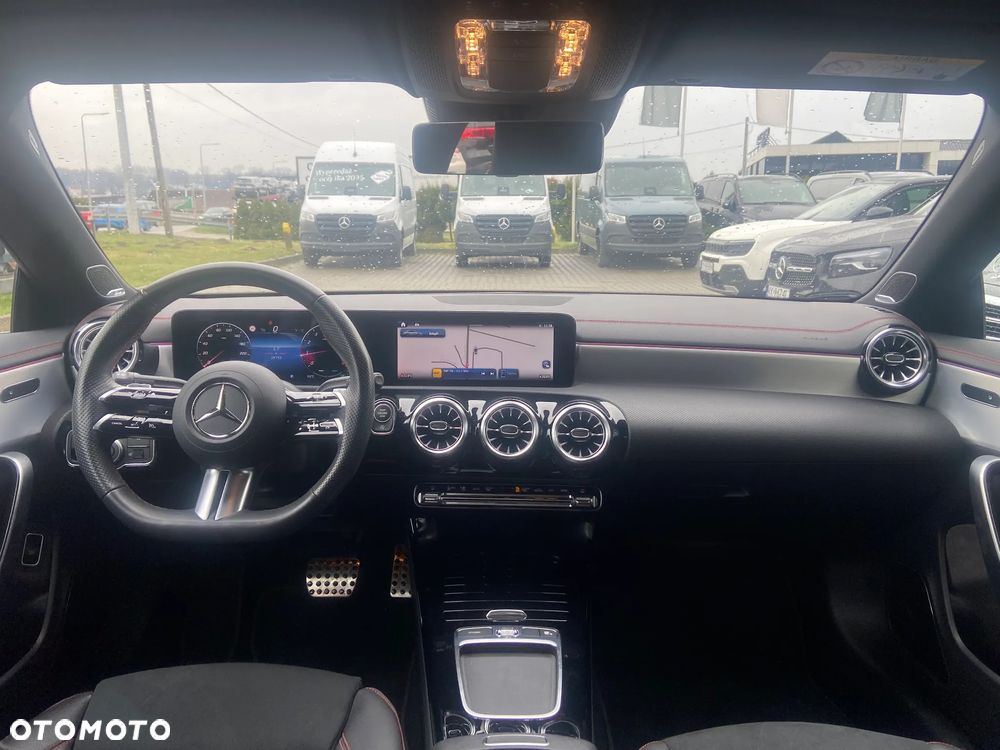 Mercedes-Benz CLA 200 AMG Line 7G-DCT - 10