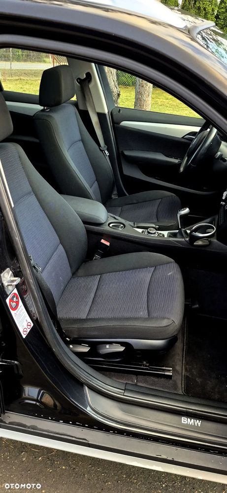 BMW X1 sDrive18d xLine - 14