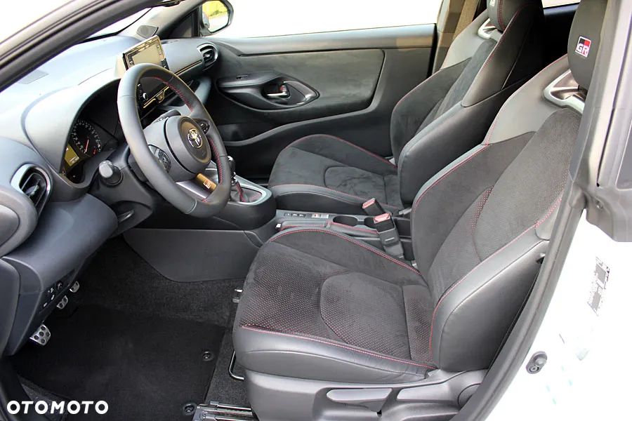 Toyota GR Yaris - 31