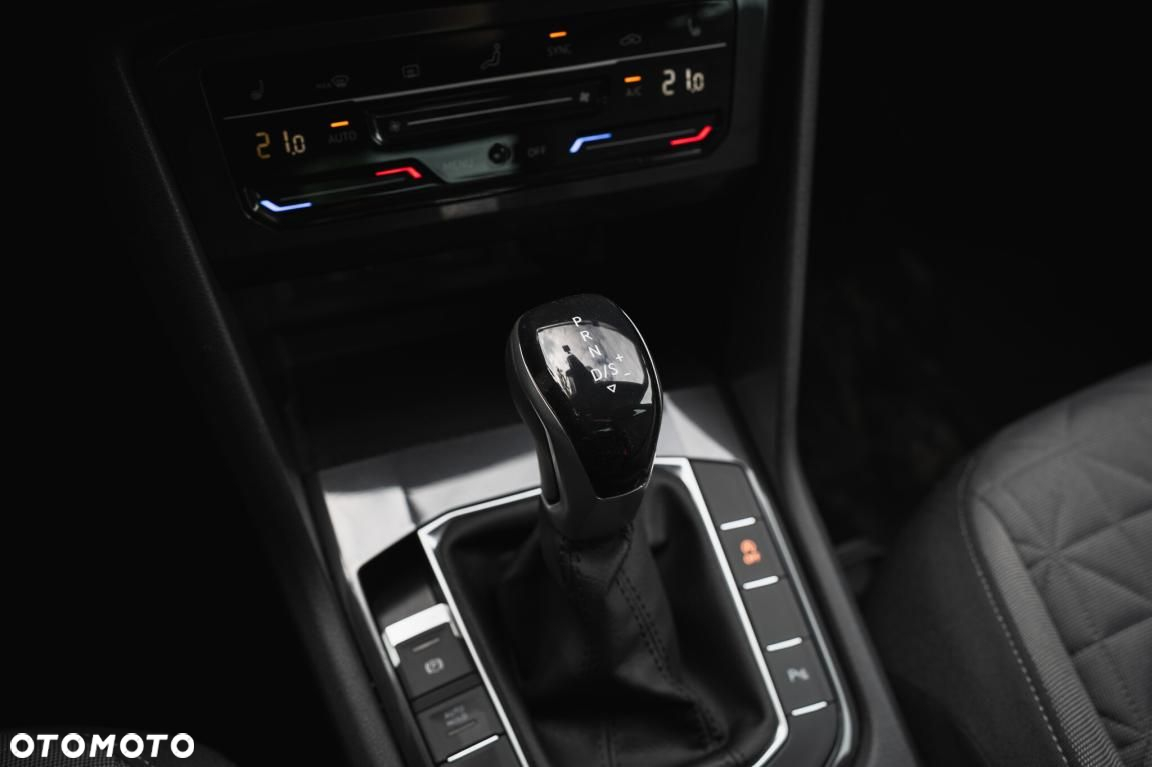Volkswagen Tiguan - 22
