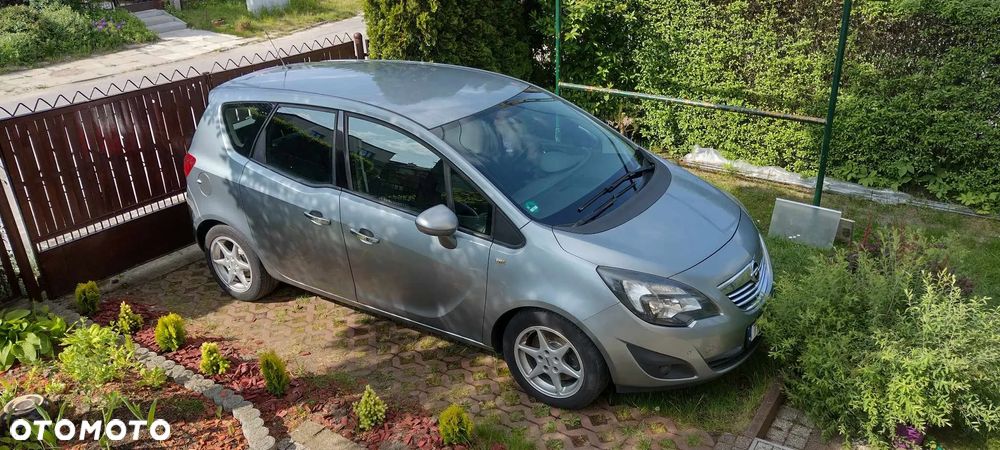 Opel Meriva - 12