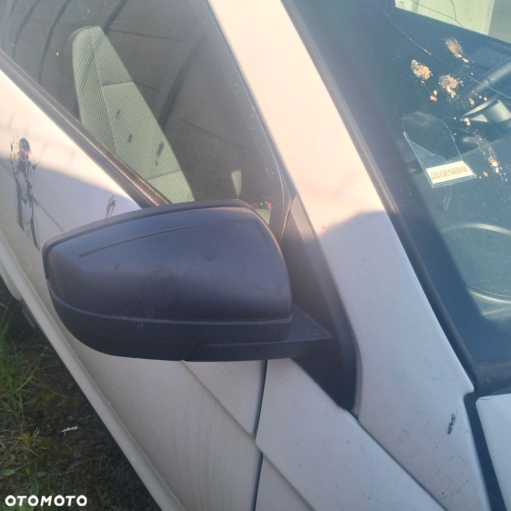 AIXAM MINIAUTO LUSTERKO PRAWE KOMPLETNE - 1