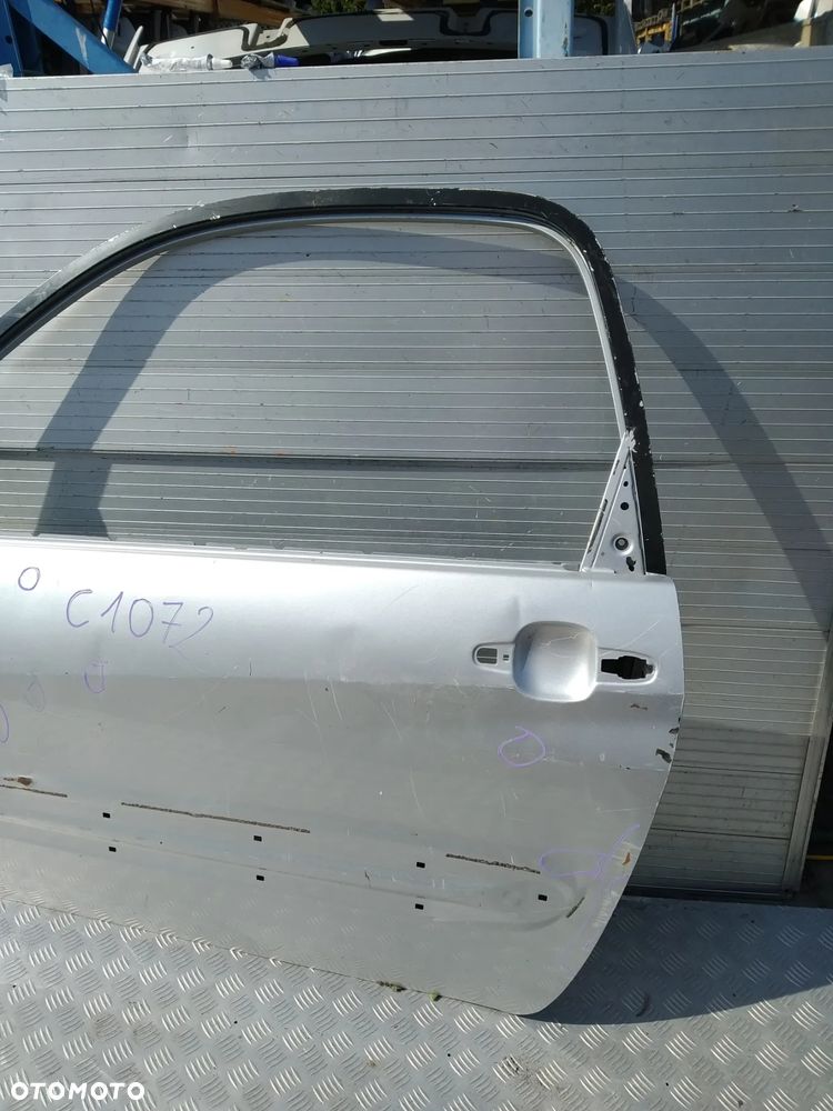 C1072 TOYOTA RAV 4 2001 2-DRZWIOWY LEWE PRZÓD - 2