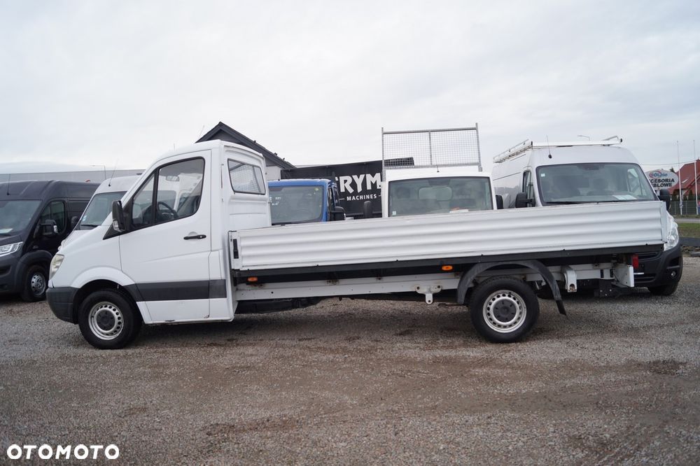 Mercedes-Benz Sprinter - 1