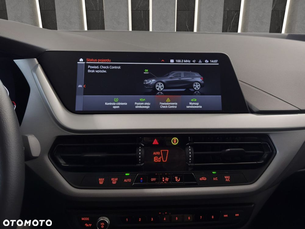 BMW Seria 1 - 15