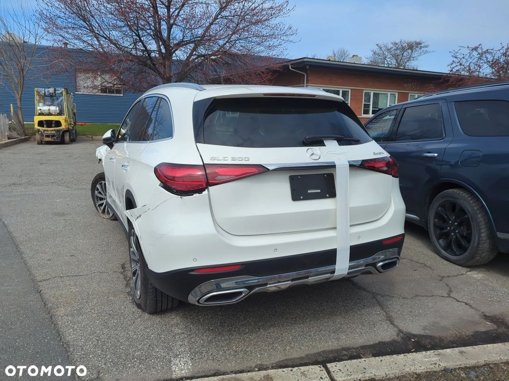 Mercedes-Benz GLC 300 4Matic 9G-TRONIC Avantgarde Advanced - 9