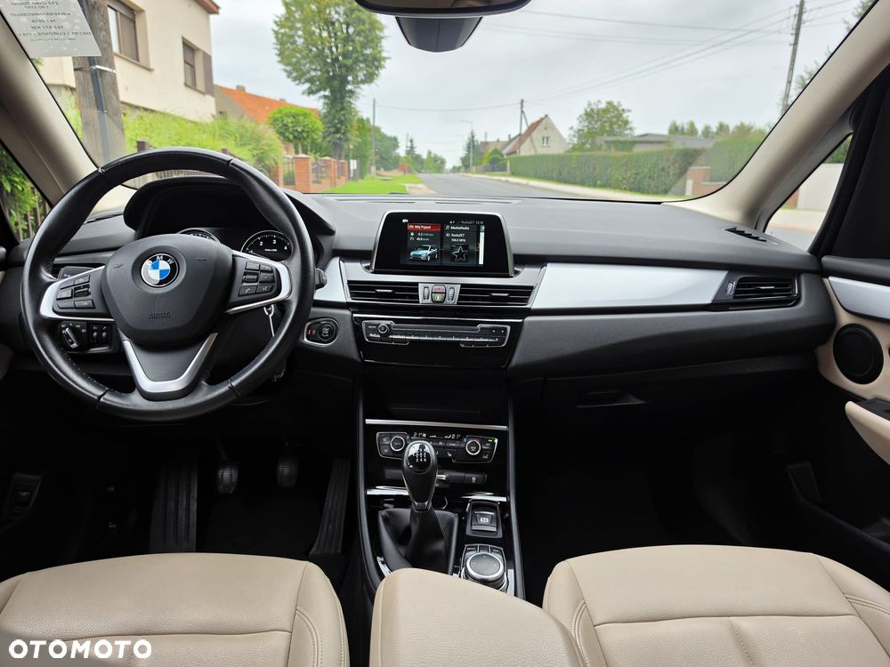 BMW Seria 2 216d GT - 15