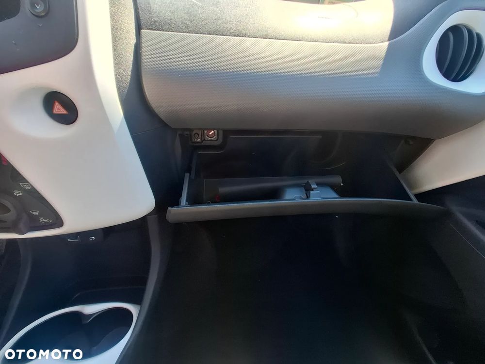 Citroën C1 VTi 72 FEEL - 10