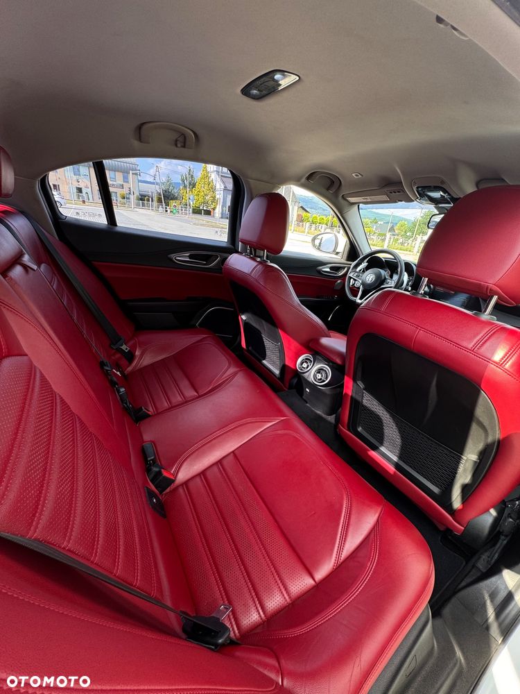 Alfa Romeo Giulia 2.0 Turbo Veloce TI Q4 - 36