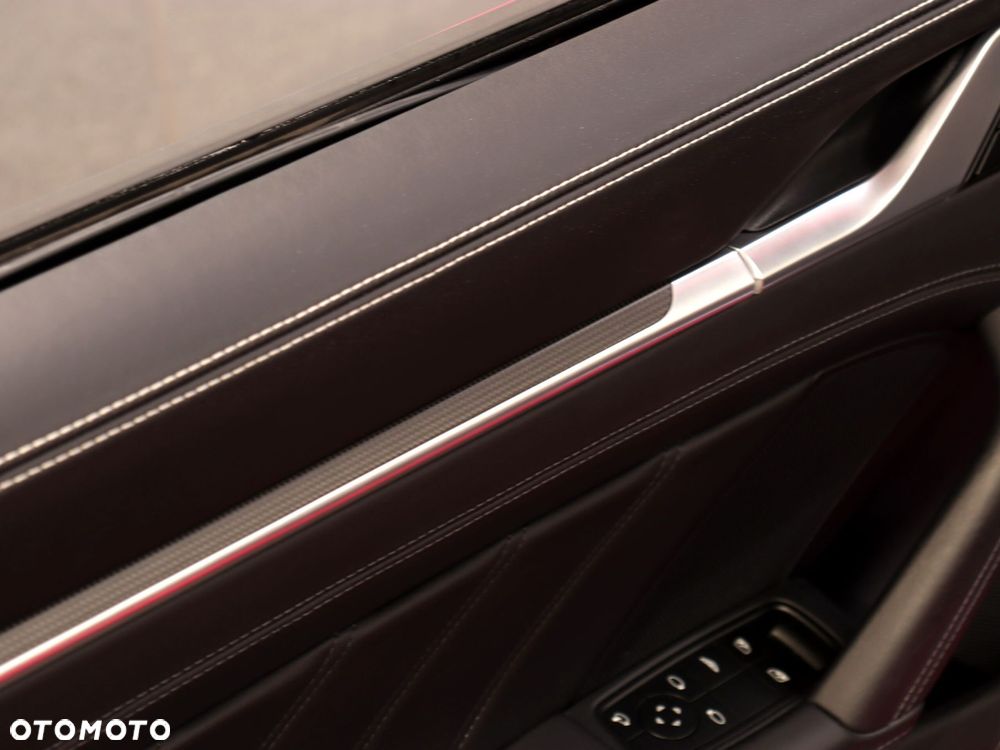 Porsche 911 Turbo S - 28