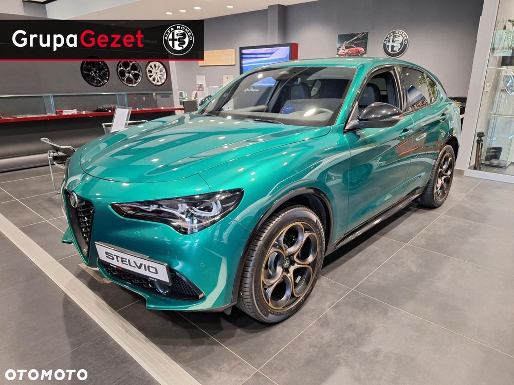 Alfa Romeo Stelvio - 1