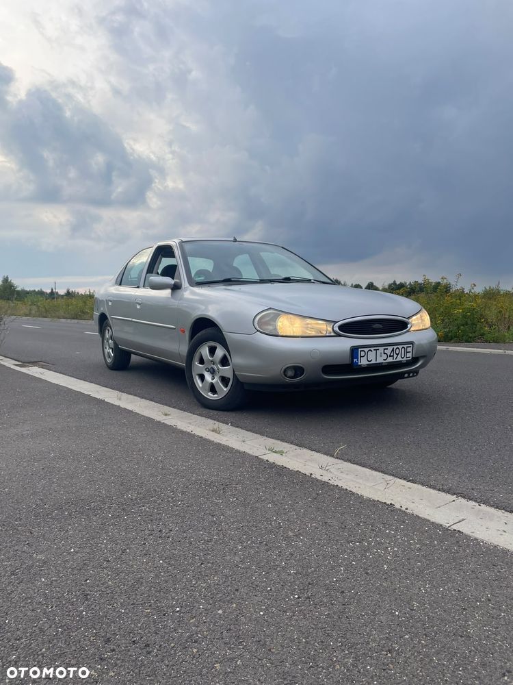 Ford Mondeo 2.5 V6 Ghia - 2