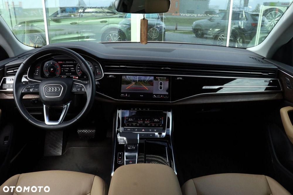 Audi Q8 - 16