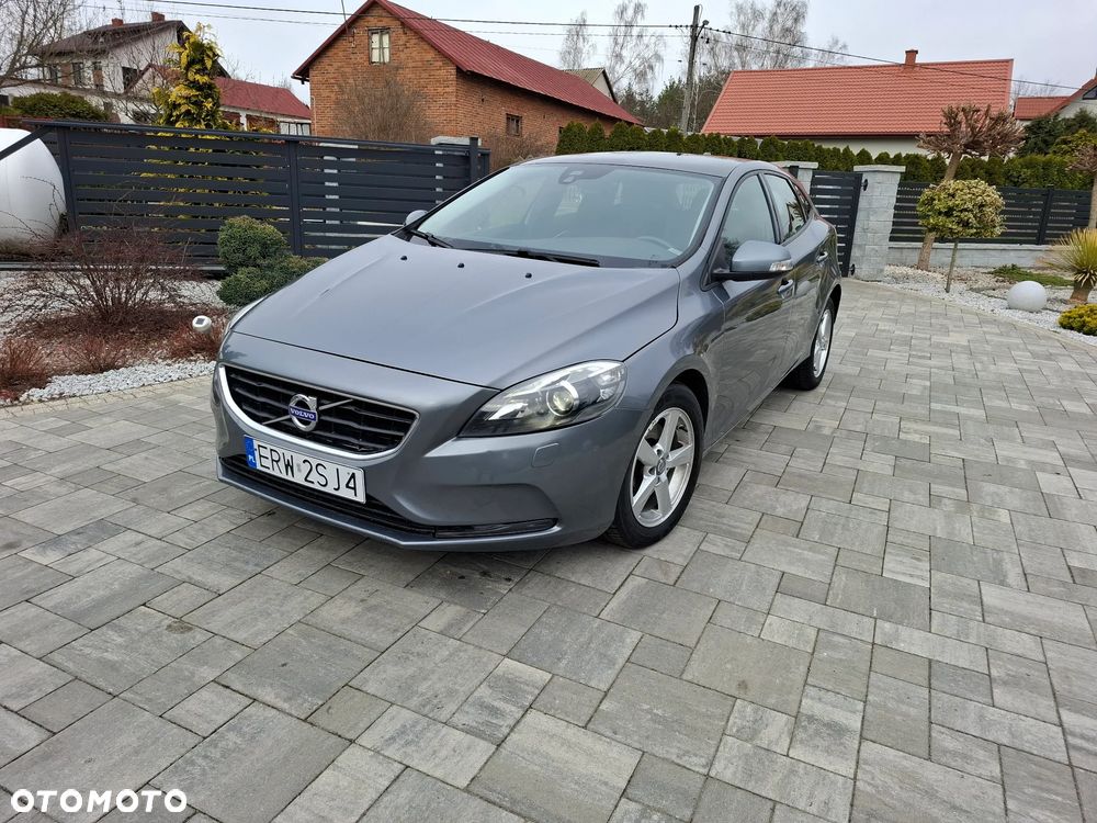 Volvo V40 T2 You - 4
