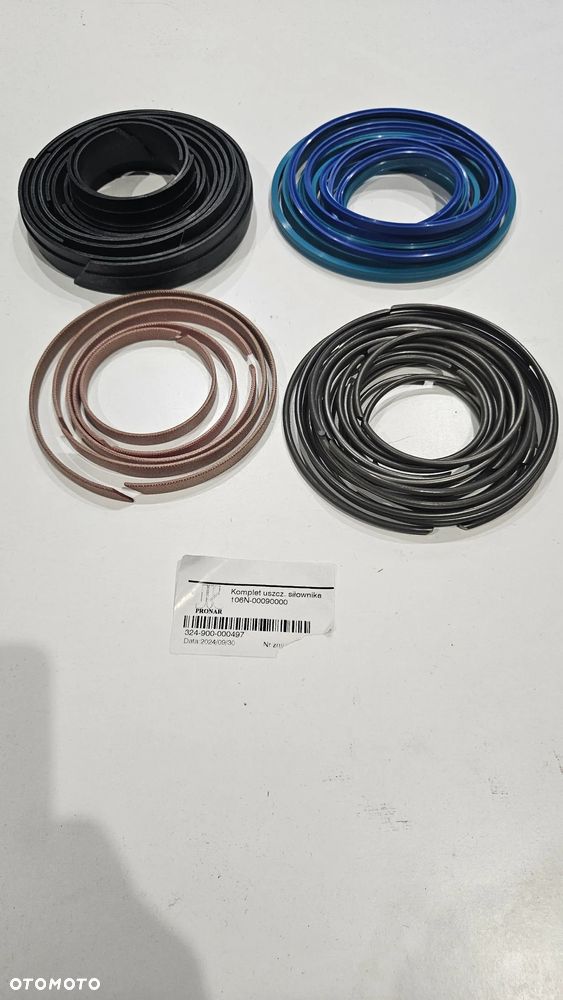 Komplet uszczelnień - 1