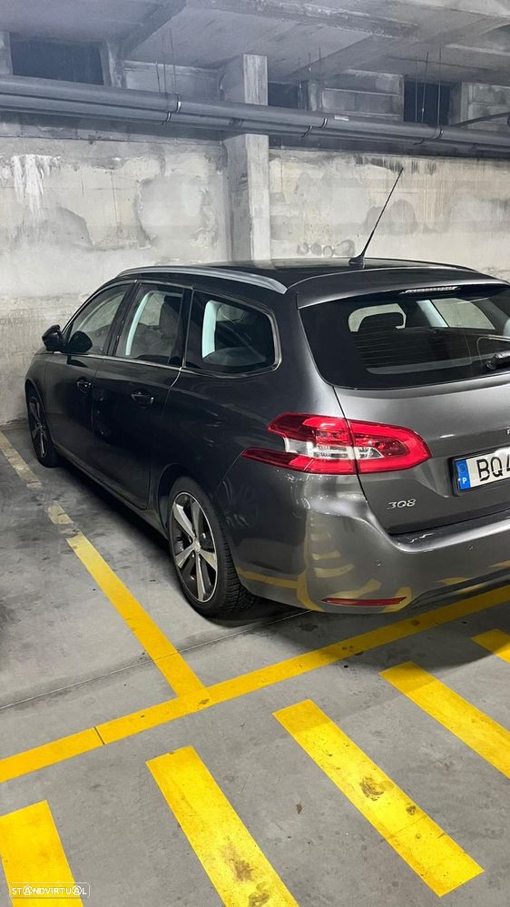 Peugeot 308 SW BlueHDi 130 EAT8 Stop & Start Allure Pack - 13