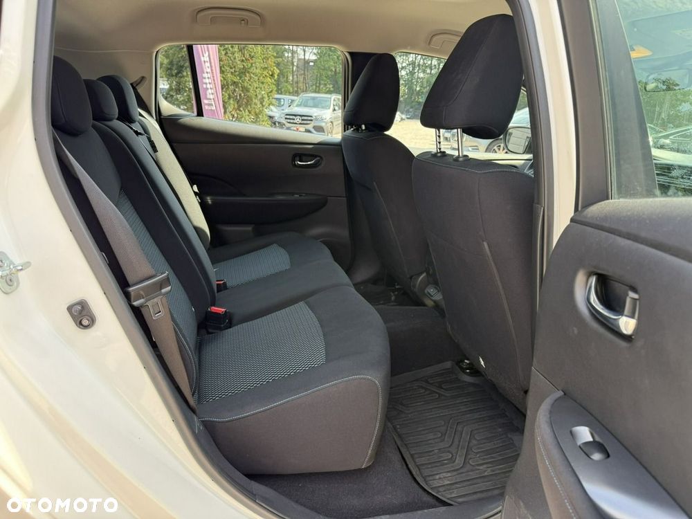 Nissan Leaf 40kWh Visia - 23
