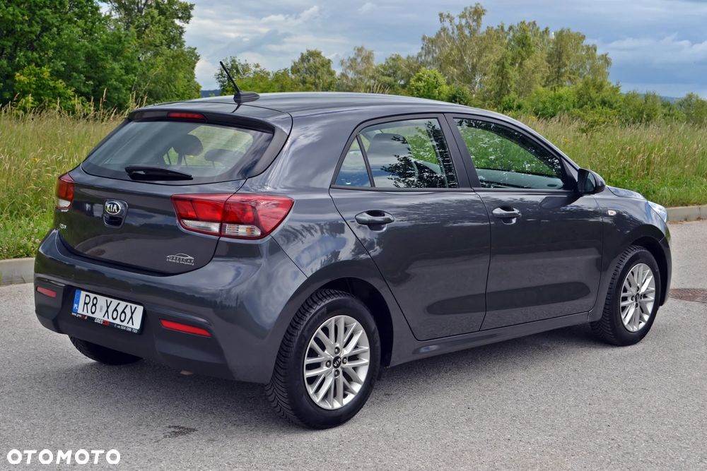 Kia Rio - 3