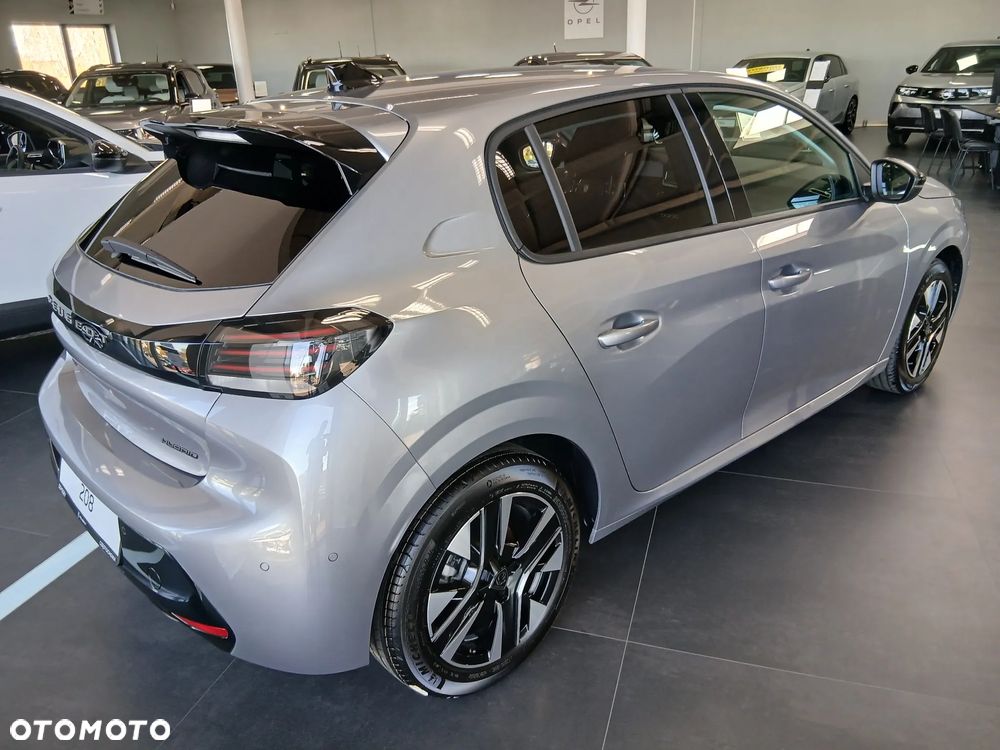 Peugeot 208 1.2 mHEV Allure - 11